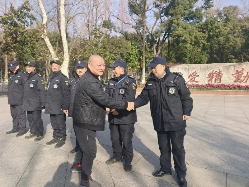 長沙紅光保安服務(wù)有限公司,長沙安保服務(wù),長沙安全服務(wù),長沙非武裝押運(yùn),勞務(wù)派遣服務(wù)